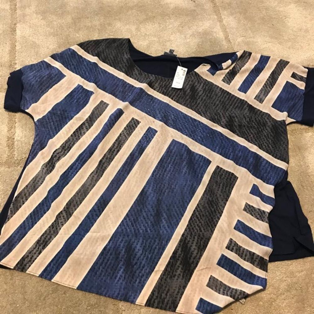 New With Tags Diagonal And Studded Top From Avenue